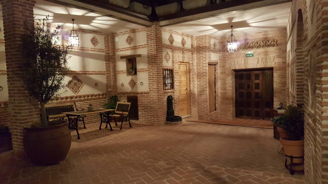 Apartmentos El Alfar Del Sacramento Toledo Exterior foto