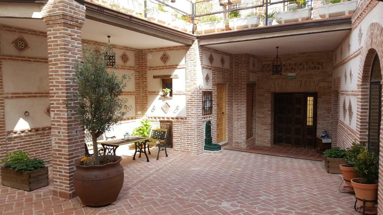 Apartmentos El Alfar Del Sacramento Toledo Exterior foto